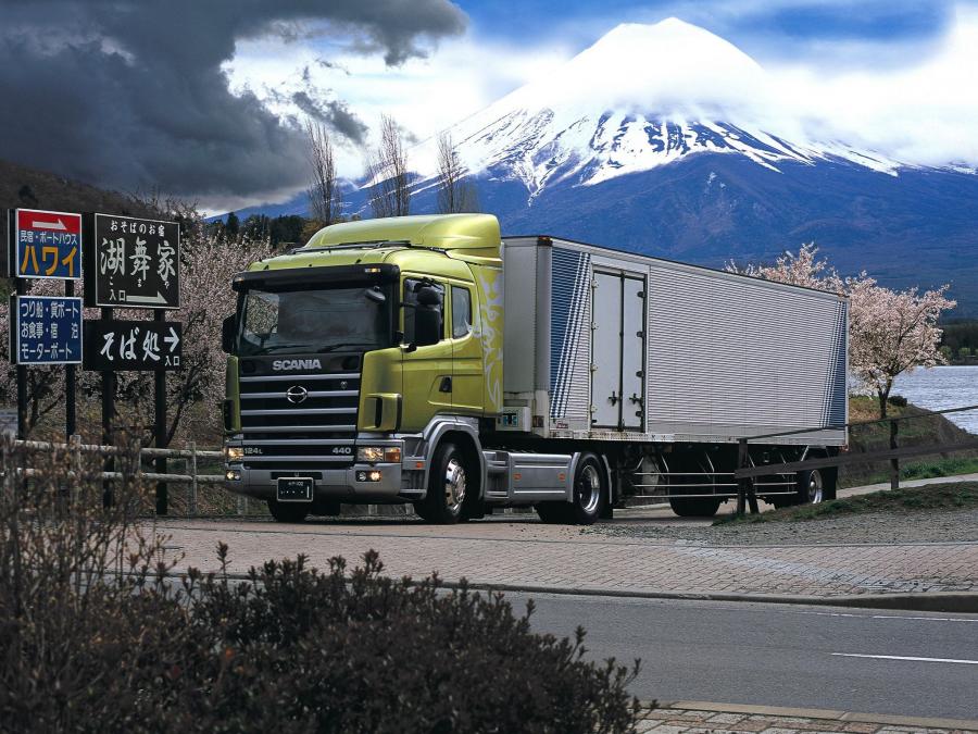  Scania R124 LA 4x2 440 2003 года  (фото 1 из 2)